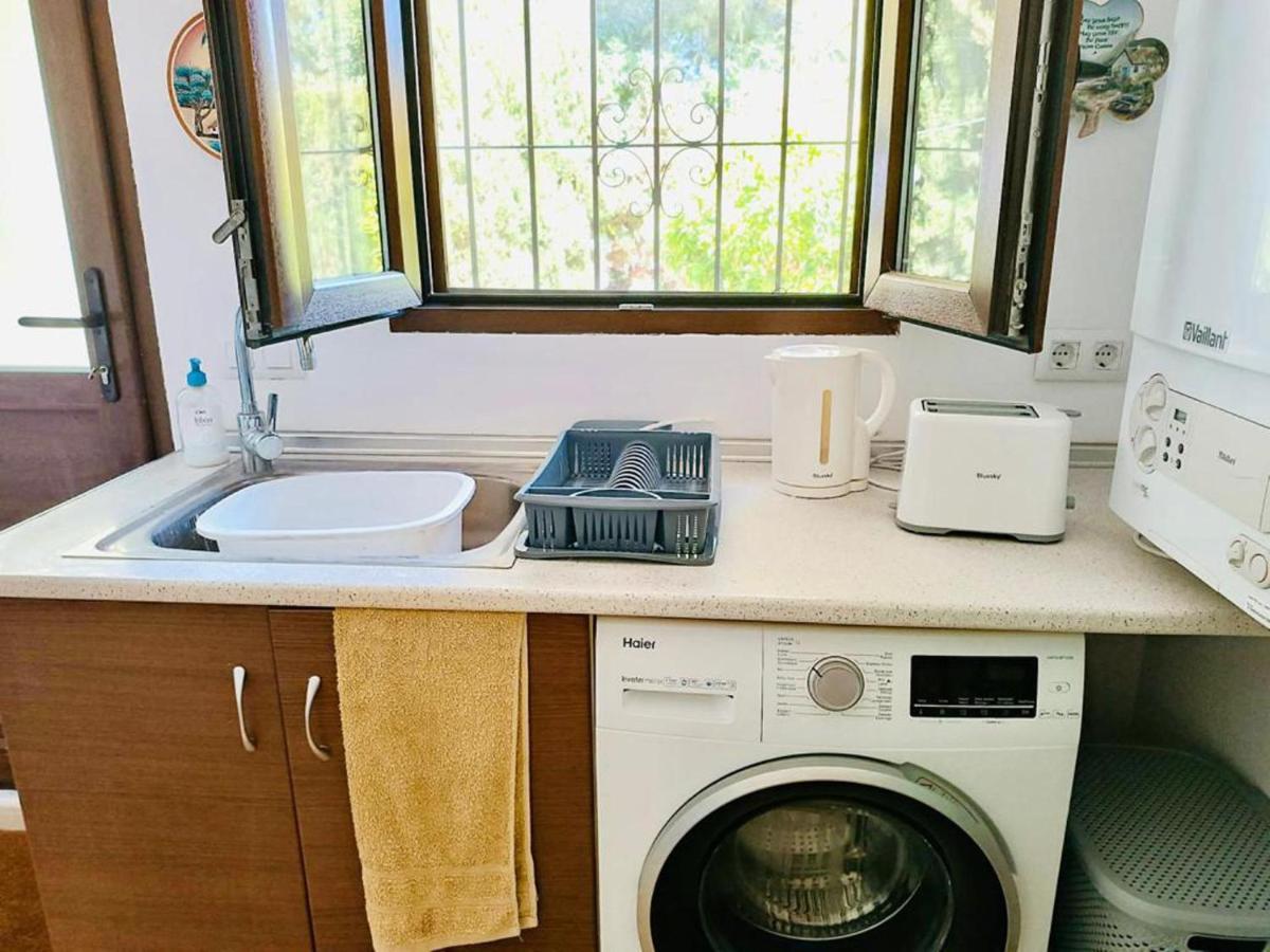 1-Bed Apartment Close To Moraira Town Centre Exteriör bild